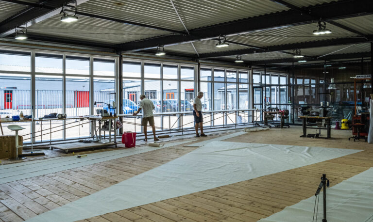 binnenkant zeilmakerij lion sails